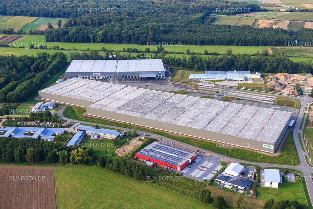 ZUFALL logistics group - Niederlassung Kandel und STS Group im Gewerbegebiet Horst http://zufall.de/ http://www.sts.group/ | Luftbild: ZUFALL logistics group - Niederlassung Kandel und STS Group im Gewerbegebiet Horst http://zufall.de/ http://www.sts.group/ im Ortsteil Minderslachen in Kandel im Bundesland Rheinland-Pfalz in Deutschland. Foto: IMG_44878.jpg vom 03.09.2011 durch Werner Riehm/FLY-FOTO.de - Realisiert mit Pictrs.com