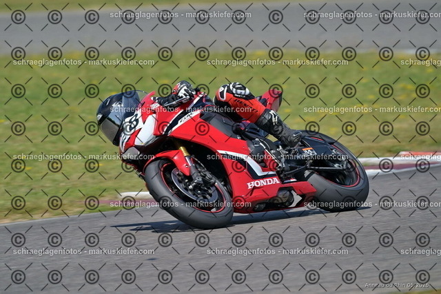 26BT02-2038 | markuskiefer.com - Realisiert mit Pictrs.com