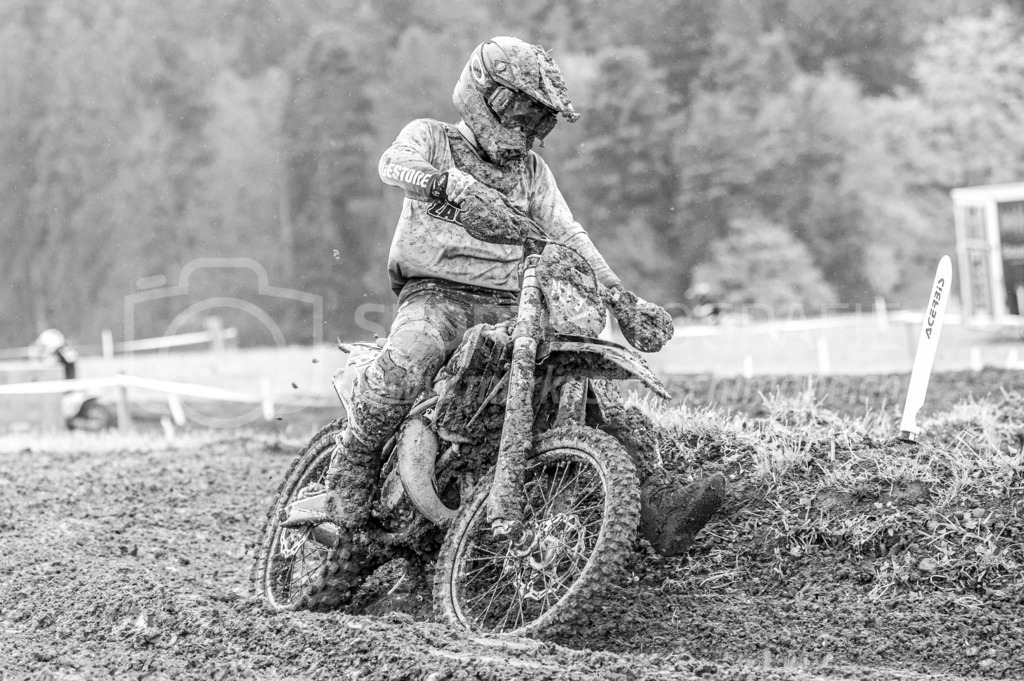 Motocross Schlatt bei Winterthur - 30. April 2022 | Motocross Schlatt bei Winterthur
MC Wila, Schlatt bei Winterthur
Bild: Sportfotografie Markus Aeschimann | www.markus-aeschimann.ch - Realisiert mit Pictrs.com