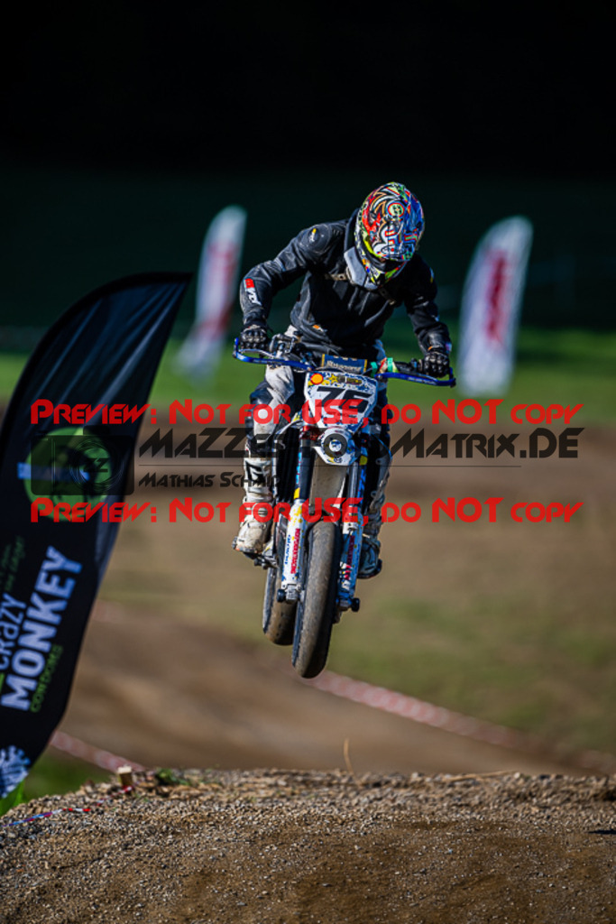 MaZZes_FotoMatrix_220903_9581 | S3