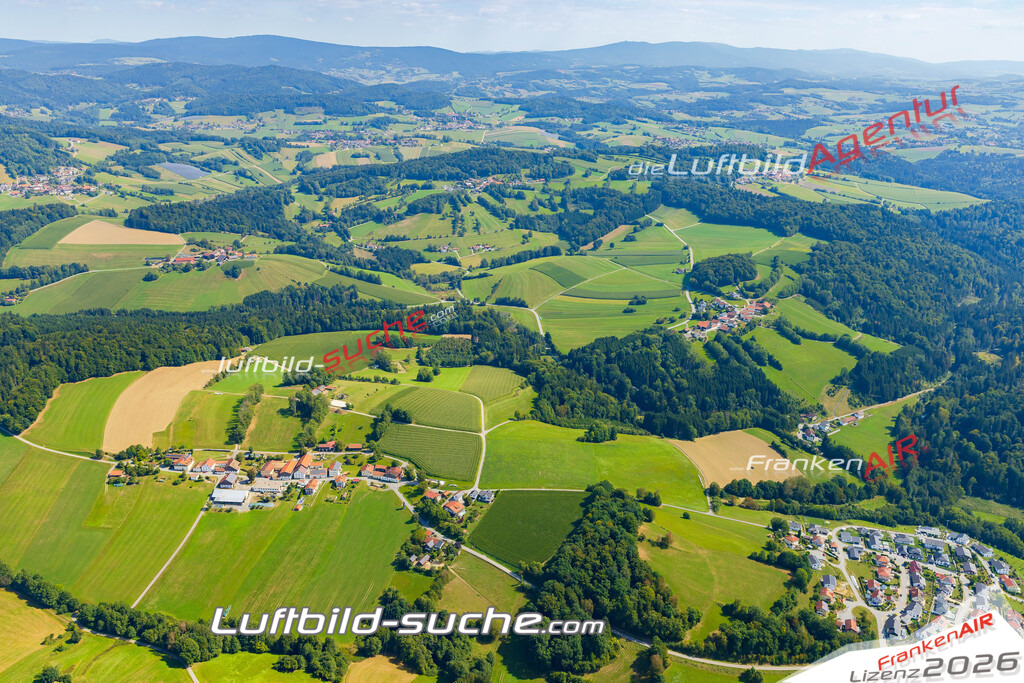 Schrägluftbild  Nebling  Röhrnbach - Das Luftbild wurde 2025 vom UL-Flugzeug heraus erstellt ( keine Drohne ) - Hochauflösende Luftaufnahme -Nicht vergleichbar mit Google Maps oder Satelittenbilder- Die Geschenkidee !Mit Lizenz und Bildrechte bestellbar