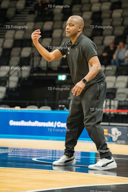 nbg_falcons-03680 | Fotogalerie von Thomas Dettweiler mit Eventbildern und lizenzfreien Fotos. Perfekt als Wandbild, für Büro, Website oder private Nutzung. - Realisiert mit Pictrs.com