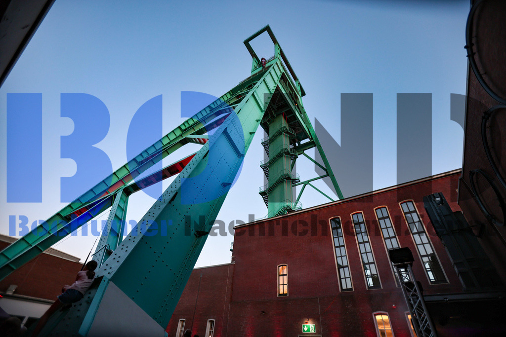 SES_BOCEXT20250626-48 | bond - Realisiert mit Pictrs.com