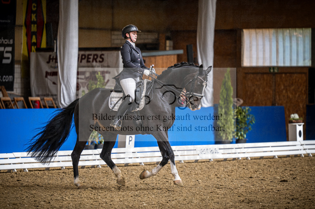 DOS_2616 | Entdecke hochwertige Reitturnierfotos von Foto Oger. Professionell, emotional und authentisch – jetzt Lieblingsmomente im Shop bestellen.Deutschlandweite Turnierfotografie. - Realisiert mit Pictrs.com