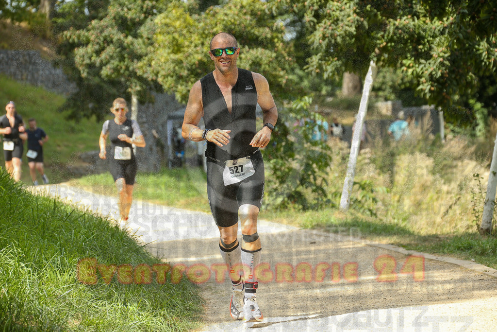 250824_1411_EX1_5286 | Sportfotografie im Rhein-Sieg Kreis, Köln, Bonn, NRW, Rheinland Pfalz, Hessen, etc. Unser Tätigkeitsfeld umfasst den Laufsport vom Volkslauf über den Marathon, Duathlon, Triathon bis zum Ultralauf wie Kölnpfad Ultra oder Schindertrail.