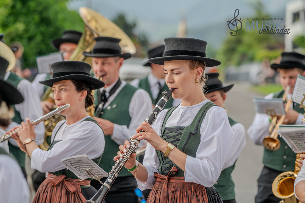DSC_4203 | "Fussifoto.com – Ihr Ansprechpartner für hochwertige Fotografie! Entdecken Sie kreative Bilder und professionelle Dienstleistungen. Kontaktieren Sie uns für Ihre Projekte!"
