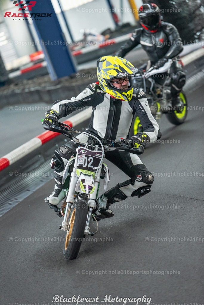 17_11_24racetrck.1106-3 | Sportfotografie , Motorsport, Motoross, Reitsport, Mointainbike, Enduro,
Landschaft , Outdoor, Eventfotografie, Landschaft, Bilder online bestellen - Realisiert mit Pictrs.com