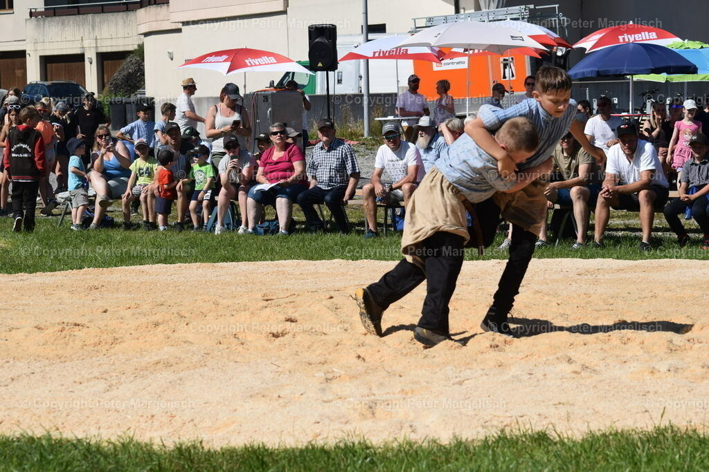 Thomas Laimbacher im ersten Gang | Schwingen - Realisiert mit Pictrs.com