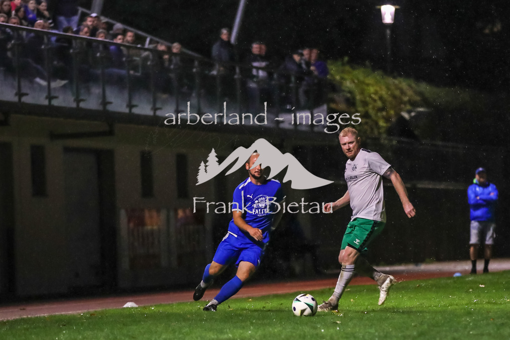 OE7A6409 | Nikolas Koller, li.