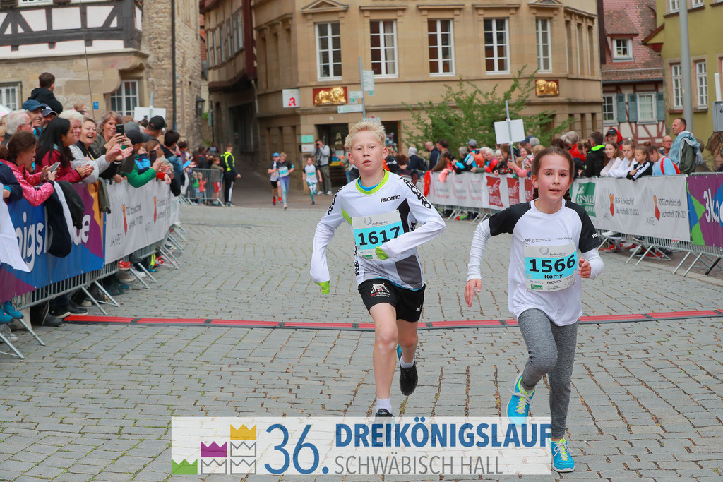 Stadtwerke Schüler und Jugendlauf 1,7km | 3koenigslauf 2022 Stadtwerke Schüler und Jugenlauf 1,7km - Realisiert mit Pictrs.com