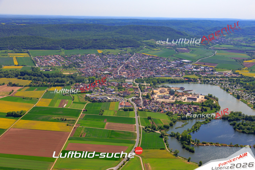 Das Luftbild der Stadt Sand-am-main wurde 2018 vom Flugzeug heraus erstellt (keine Drohne) Aufnahmehöhe ca.400 Meter- hohe Auflösung für beste Druck-Qualität
