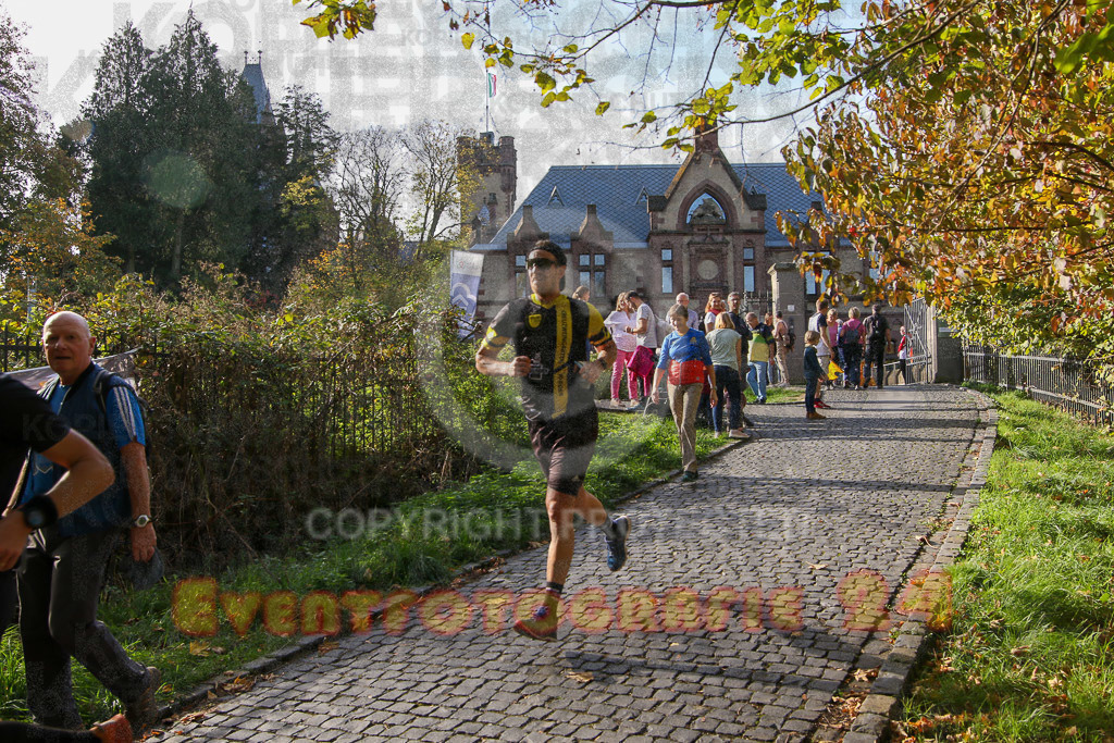 221030_1217_EV8_5948 | Sportfotografie im Rhein-Sieg Kreis, Köln, Bonn, NRW, Rheinland Pfalz, Hessen, etc. Unser Tätigkeitsfeld umfasst den Laufsport vom Volkslauf über den Marathon, Duathlon, Triathon bis zum Ultralauf wie Kölnpfad Ultra oder Schindertrail.