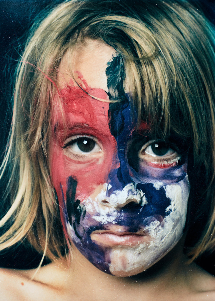 094art_Bee-Braxm_1257 | Werk aus  dem Jahr 1994   Nach einer Aktion im Ritterhausmuseum Offenburg. Kunstmaler Rainer Braxmaier und Modefotograf Wilfried Beege.