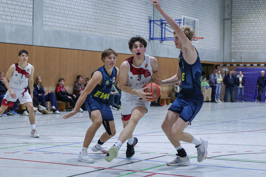 NBBL BAYER GIANTS vs EWE Baskets Juniors Oldenburg-15 | Fotos von Basketballspielen aus dem Raum NRW fotografiert von Gero Mueller-Laschet und Daniel Schaefer - Realisiert mit Pictrs.com