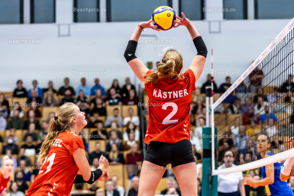 2022-00063390-Testspiel-Deutschland-Brasilien | Zuspiel pia KÄSTNER #2 (Zuspiel) GER,  17.09.2022; Berlin Foto: Gerold Rebsch - www.beachpics.de
