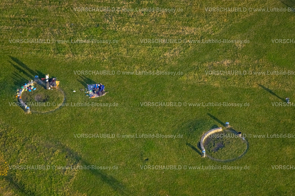Hamm231101941 | Luftbild, Picknick auf einer Wiese im Lippepark, Stadtbezirk Herringen, Hamm, Ruhrgebiet, Nordrhein-Westfalen, Deutschland