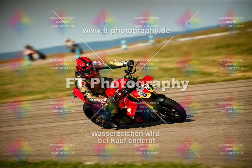 _MOT5816 | Hier findet Ihr Bilder von Touristenfahrten auf der Nürburgring Nordschleife oder von anderen Veranstaltungen die ich besucht habe. Viel Spass beim Durch Schauen 