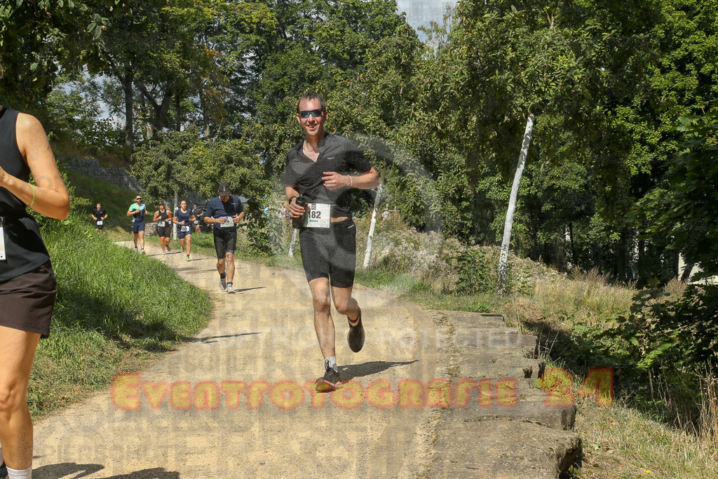 250824_1240_EX1_0108 | Sportfotografie im Rhein-Sieg Kreis, Köln, Bonn, NRW, Rheinland Pfalz, Hessen, etc. Unser Tätigkeitsfeld umfasst den Laufsport vom Volkslauf über den Marathon, Duathlon, Triathon bis zum Ultralauf wie Kölnpfad Ultra oder Schindertrail.
