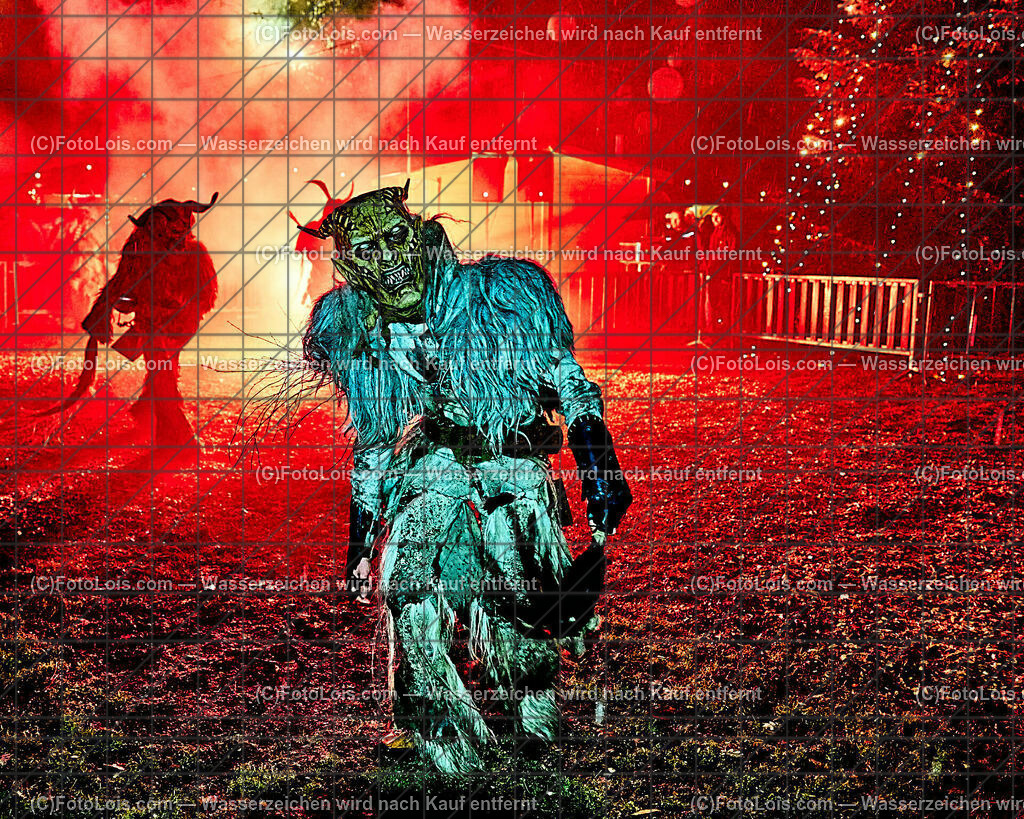 ALP7239_Wieselburger Advent_Zwieslteifln | (C)FotoLois.com, Alois Spandl. 25igster WIESELBURGER ADVENT, Perchtenlauf der 'Zwieslteifln', Fr 22. Dez. 2023.