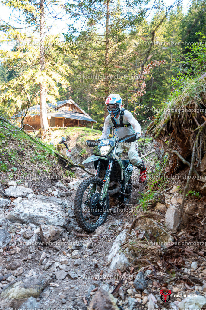 fuernholzer_250501-C1-249 | Fotografische Impressionen von der Red Stag Enduro Extreme by fuernholzer-photography.com. Endurosport in Österreich fotografisch festgehalten von fuernholzer. Auftragsfotografie für Private, Gewerbefotos und Industriefotografie. Eventfotografie, Sportfotografie und Motorsportfotografie. Anbieter von Fotoworkshops, Fototraining, fotografischen Vorträgen und Fotoseminaren.