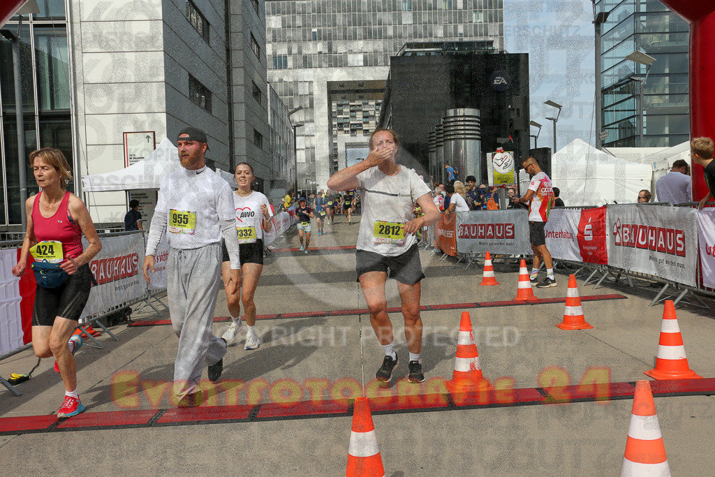 250920_1330_EX1_5081 | Sportfotografie im Rhein-Sieg Kreis, Köln, Bonn, NRW, Rheinland Pfalz, Hessen, etc. Unser Tätigkeitsfeld umfasst den Laufsport vom Volkslauf über den Marathon, Duathlon, Triathon bis zum Ultralauf wie Kölnpfad Ultra oder Schindertrail.