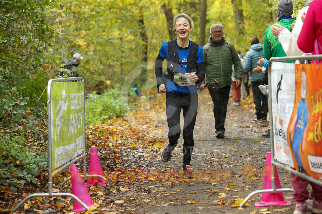251026_1235_EX1_0782 | Sportfotografie im Rhein-Sieg Kreis, Köln, Bonn, NRW, Rheinland Pfalz, Hessen, etc. Unser Tätigkeitsfeld umfasst den Laufsport vom Volkslauf über den Marathon, Duathlon, Triathon bis zum Ultralauf wie Kölnpfad Ultra oder Schindertrail.