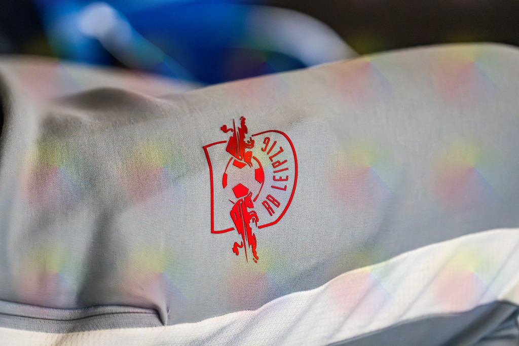 _BLR9414 | Professionelle Fußball- und Sportfotografie. Spielbilder online ansehen und kaufen – Einzelbilder oder komplette Galerien in hoher Qualität. - Realisiert mit Pictrs.com