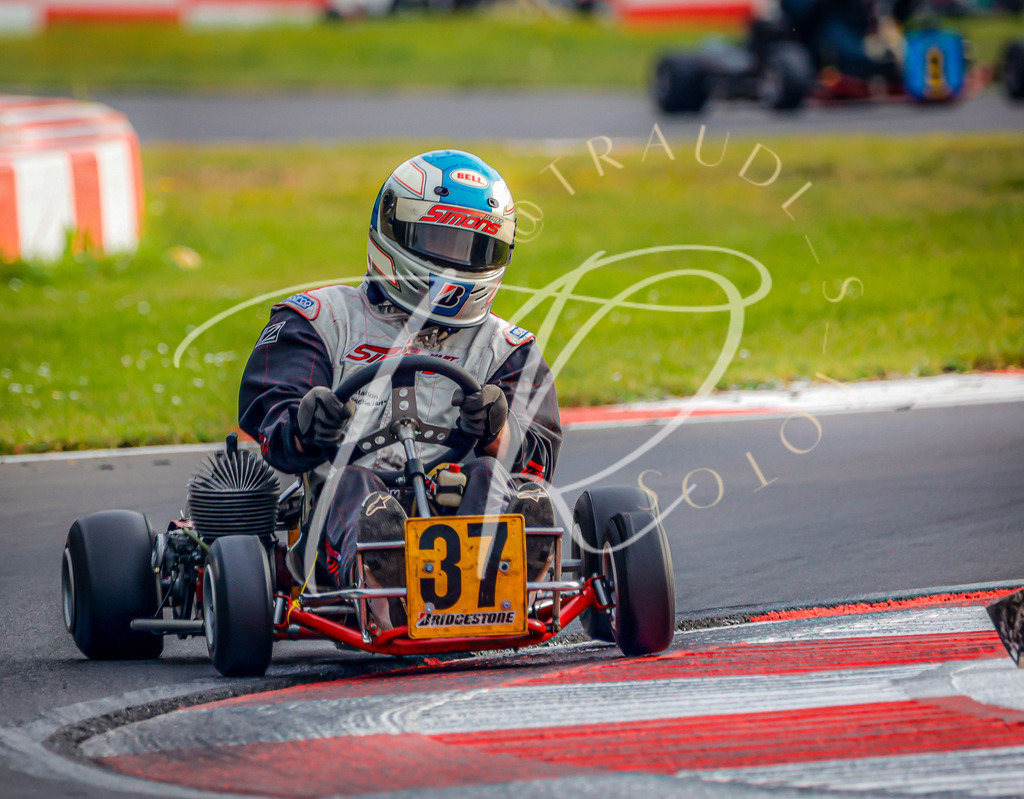 5F5244B2-5798-4AC3-AF4A-6BB82B802CAF | traudl_s_fotos