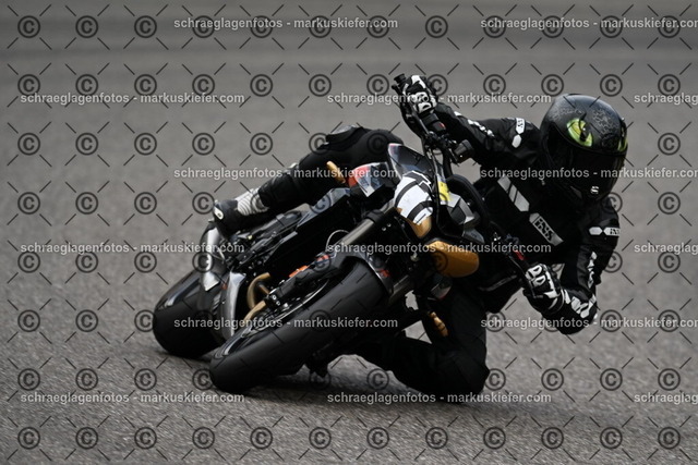 25bt02-1017 | markuskiefer.com - Realisiert mit Pictrs.com