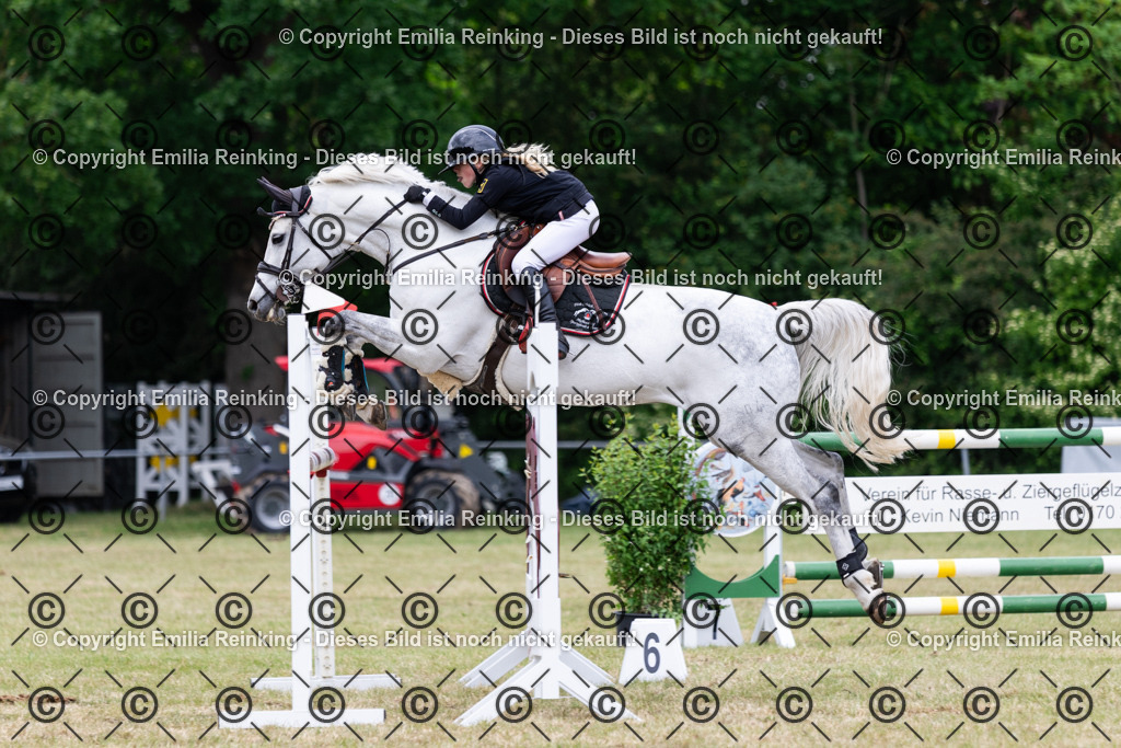 CL5A8228 | Emilia Reinking Fotografie - Realisiert mit Pictrs.com