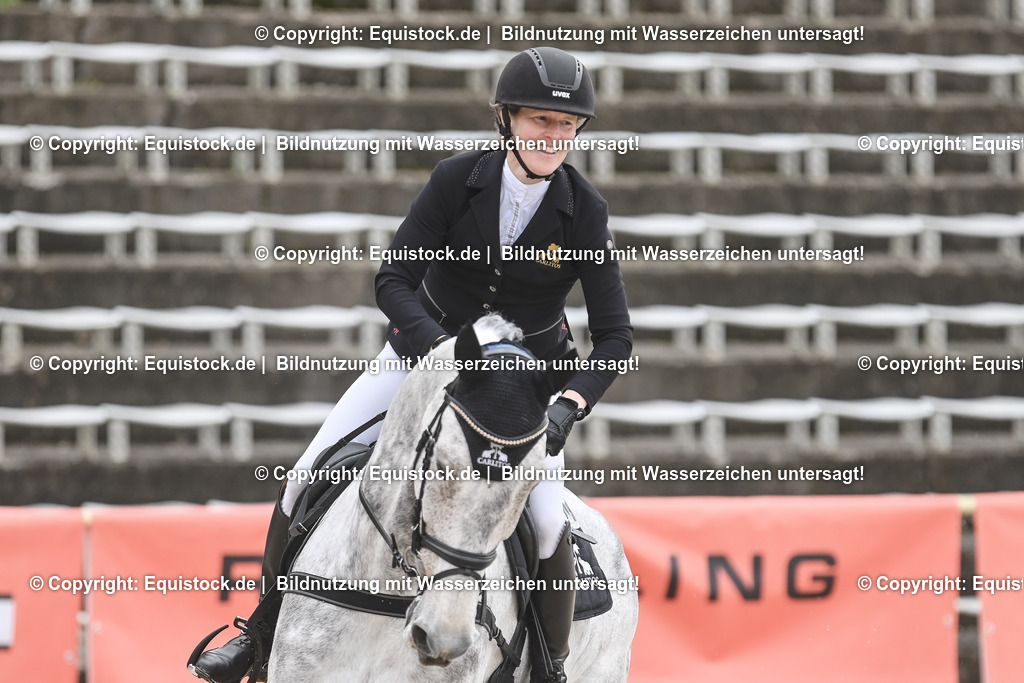 20230514_CCI4_Springen_0375 | equistock