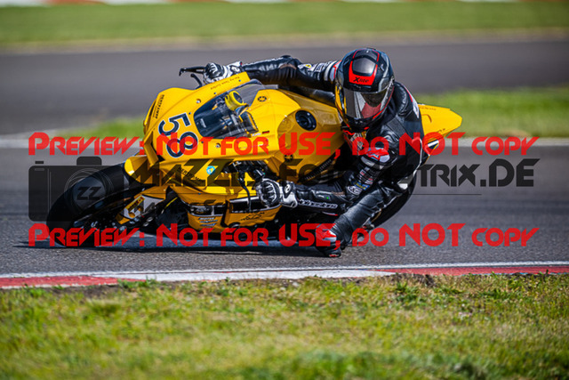 MaZZes_FotoMatrix_220506_91909 | Fotograf Mathias Schmid
Sportfotograf,
Eventfotograf,
Hochzeitsfotograf,
Portraitfotograf