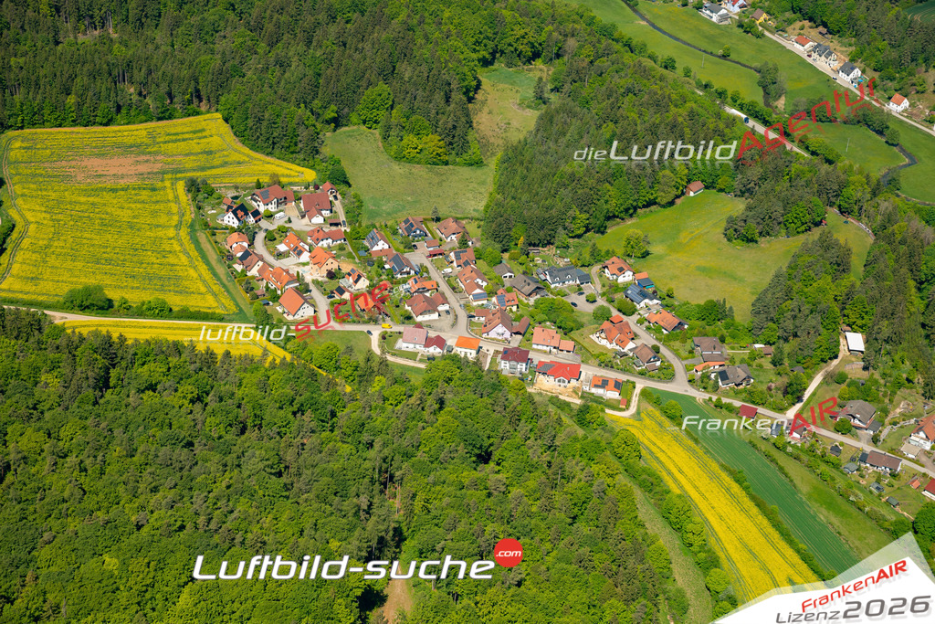Schöne Luftaufnahme als Geschenk in Pfaffenhofen Kastl - Die Luftbildaufnahme wurde 2025 vom UL-Flugzeug heraus erstellt ( keine Drohne ) - Hochauflösende Luftaufnahme -Nicht vergleichbar mit Google Maps oder Satelittenbilder- Die Geschenkidee !Mit Lizenz und Bildrechte bestellbar