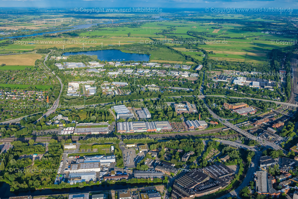 Hamburg_Harburg_Gewerbegebiet_ELS_9265040823 | HAMBURG 09.08.2023 Gewerbegebiet und Firmenansiedlung Großmoorbogengraben in Harburg in Hamburg. // Industrial estate and company settlement Grossmoorbogengraben in Harburg in Hamburg. Foto: Martin Elsen