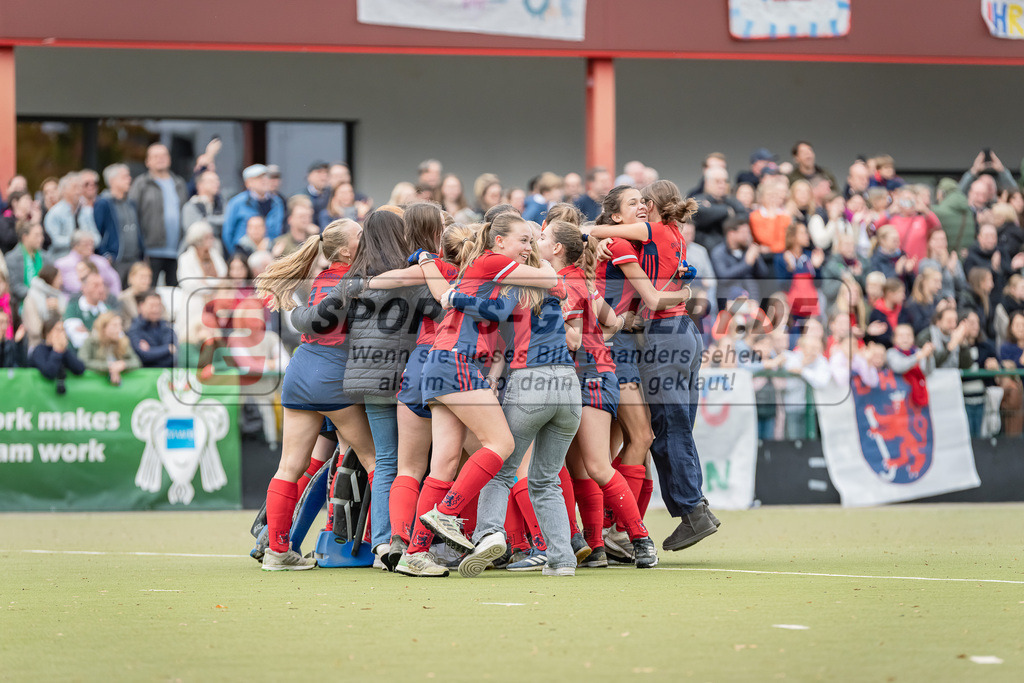 HK_20231022_106148 | Finale Deutsche Meisterschaft Feld WU16 Uhlenhorst Mülheim - Düsseldorfer HC am 22.10.2023 DHC, Düsseldorf ,