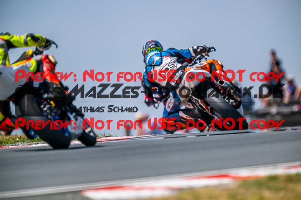 MaZZes_FotoMatrix_220722_3974 | SIDECAR