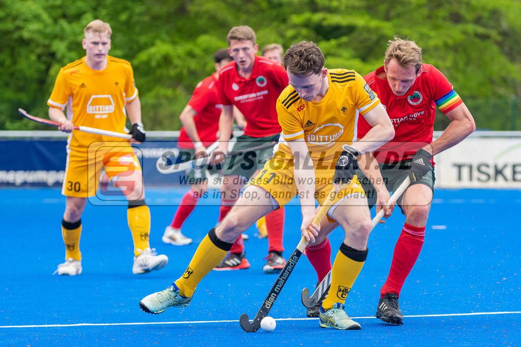 HK_20230507_108032 | 1. Bundesliaga Herren Creefelder HTC - Harvestehuder THC  am 7.5.2023 Crefelder HTC ( CHTC ), Krefeld  , Schlüter Maximilian (Harvestehuder THC #11 ) , Niklas Wellen ( Crefelder HTC 10 )