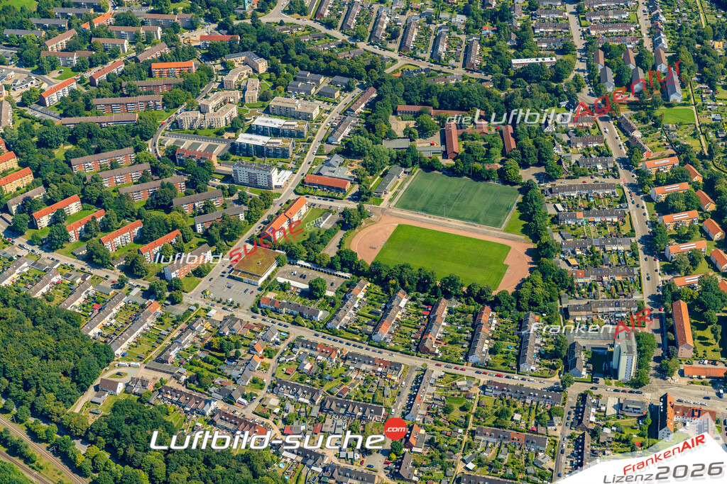 Dummersdorf Lübeck Bild- Das Luftbild wurde 2025 vom UL-Flugzeug heraus erstellt ( keine Drohne bzw. Drohnenaufnahme ) - Hochauflösende Luftaufnahme -Nicht vergleichbar mit Google Maps oder Satelittenbilder- Die Geschenkidee !Mit Lizenz und Bildrechte bestellbar - CC