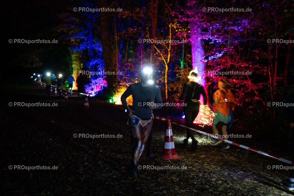 Halloween Run 2025 in Koeln, 31.10.2025 | Impressionen vom Halloween Run 2025 am 31.10.2025 in Koeln (Forstbotanischer Garten Rodenkirchen). Foto: Axel Kohring/Beautiful Sports