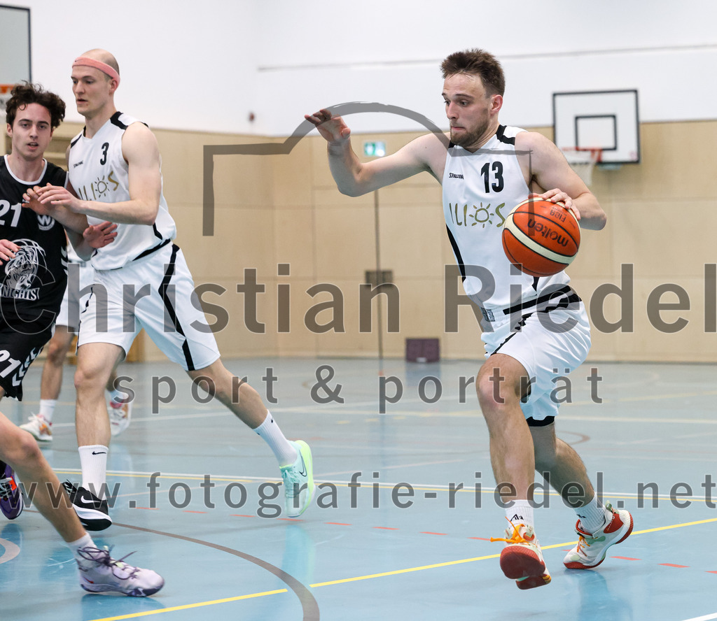 2023-03-26_037_TSV_Vaterstetten_gegen_Wacker_Knights_Burghausen | Vaterstetten, Deutschland, 26.03.2023:
Basketball, Bayernliga Herren Südost 2022 / 2023, 17. Spieltag, TSV Vaterstetten gegen Wacker Knights Burghausen, Endergebnis: 

Konstantin Huber (TSV Vaterstetten, #13)

Foto: Christian Riedel / fotografie-riedel.net