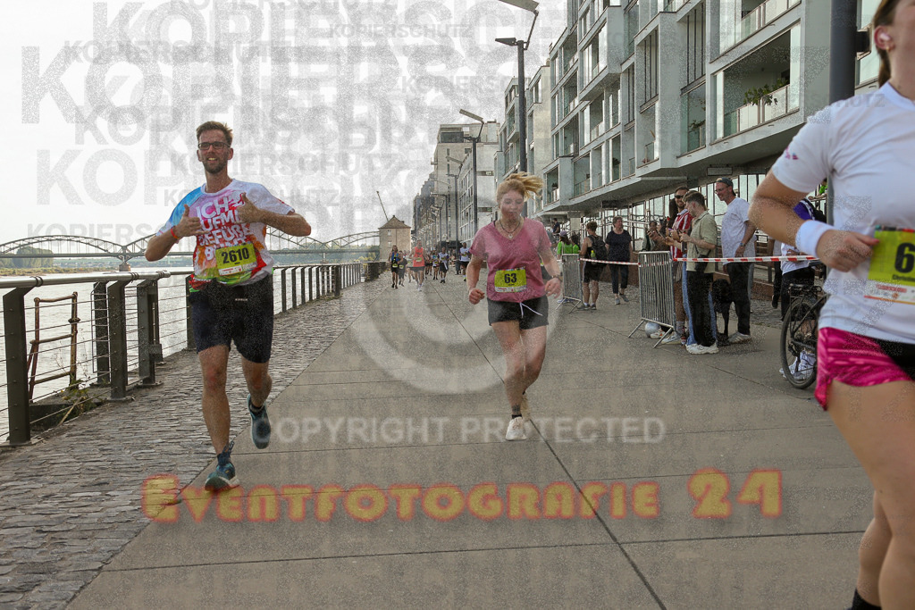 250920_1452_EX1_8021 | Sportfotografie im Rhein-Sieg Kreis, Köln, Bonn, NRW, Rheinland Pfalz, Hessen, etc. Unser Tätigkeitsfeld umfasst den Laufsport vom Volkslauf über den Marathon, Duathlon, Triathon bis zum Ultralauf wie Kölnpfad Ultra oder Schindertrail.