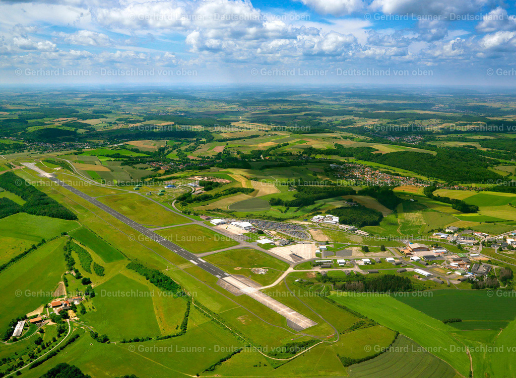 2736266 | Flughafen Zweibrücken