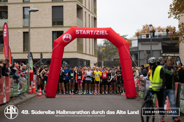 Süderelbe Halbmarathon 2025 I 09.11.2025 I Fotograf_DerSportfotograf.I 00294 | Der Sportfotograf. - Realisiert mit Pictrs.com
