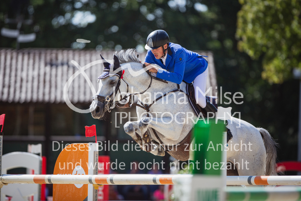 220828_Delbrueck_GrosserPreis-608 | Deine schönsten Turniermomente als professionelle Fotos! Entdecke hochwertige Pferdesport-Fotografie im Online-Shop. Jetzt Fotos finden & bestellen!