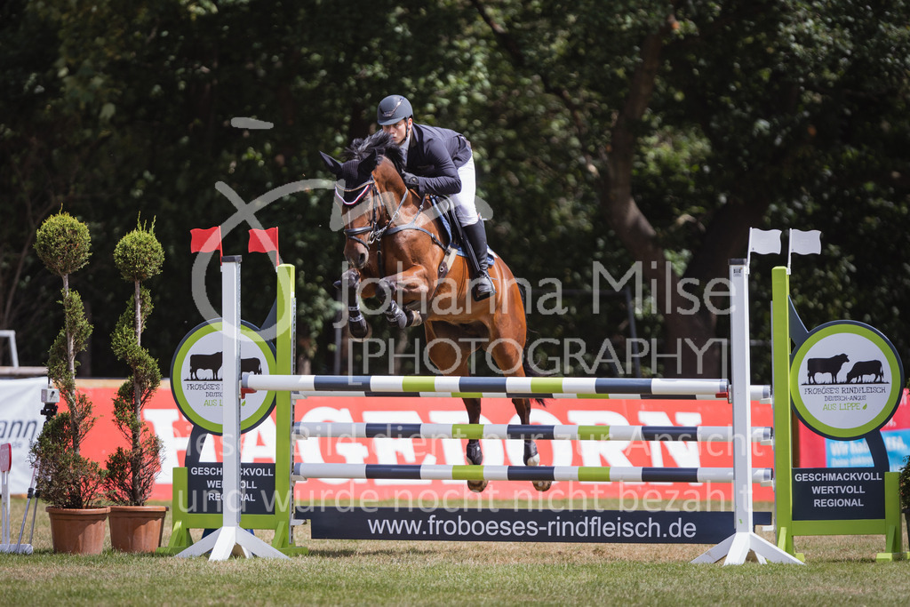 220716_LC_Punkte-L1-219 | Deine schönsten Turniermomente als professionelle Fotos! Entdecke hochwertige Pferdesport-Fotografie im Online-Shop. Jetzt Fotos finden & bestellen!