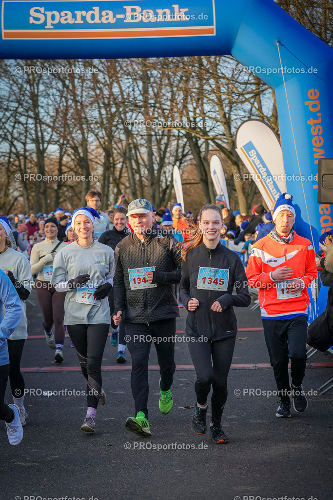 6. Bonner Nikolauslauf; Bonn, 14.12.2025 | Impressionen vom 6. Bonner Nikolauslauf am 14.12.2025 in Bonn (Nordrhein-Westfalen). 