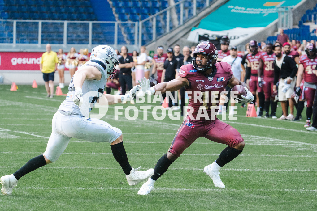 GER Rhein Fire vs. Raiders Tirol, Football, European League of Football, Spieltag 12, Saison 2025, 10.08.2025 | GER Rhein Fire vs. Raiders Tirol, Football, European League of Football, Spieltag 12, Saison 2025, 10.08.2025Foto: Fabian Friese - Realisiert mit Pictrs.com