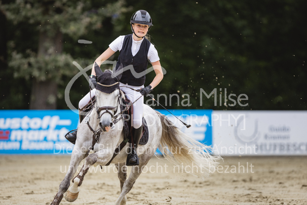 230824_Delbrueck_PonyTrophy-327 | Deine schönsten Turniermomente als professionelle Fotos! Entdecke hochwertige Pferdesport-Fotografie im Online-Shop. Jetzt Fotos finden & bestellen!