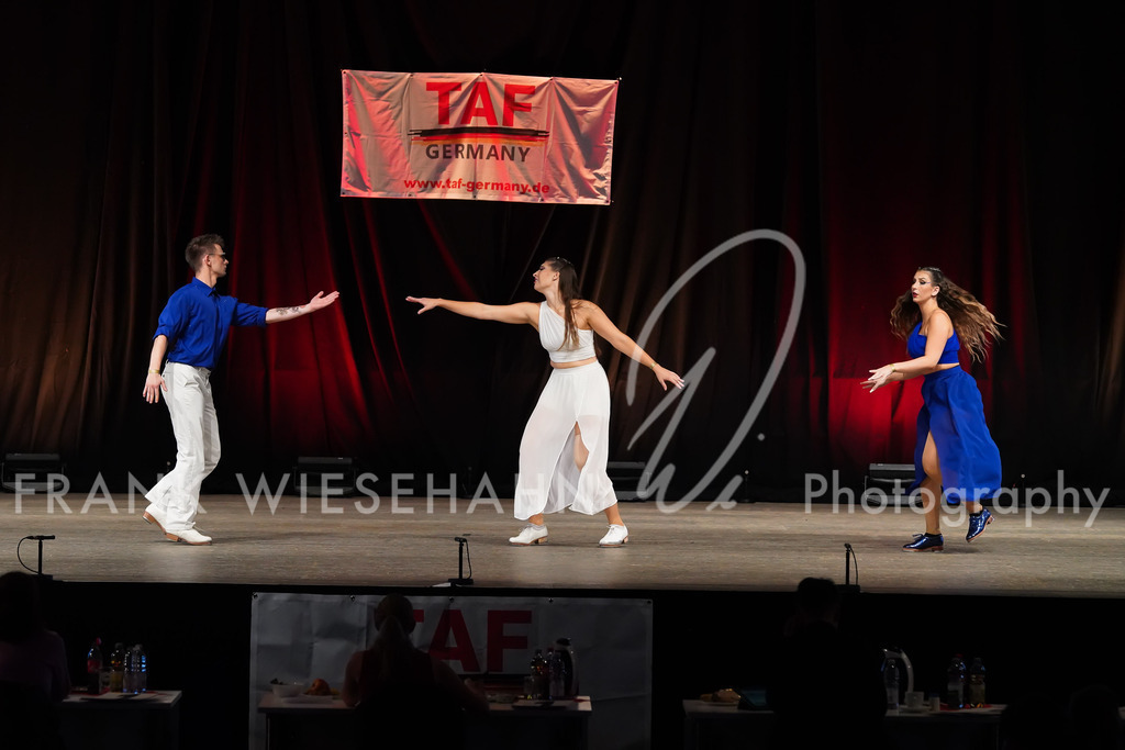 FW702214 | FRANK WIESEHAHN MEDIA - Realisiert mit Pictrs.com