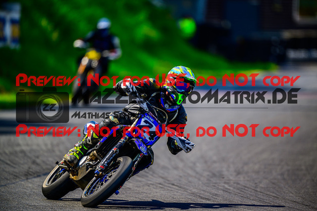 MaZZes_FotoMatrix_240512_6007705_9939 | UE40